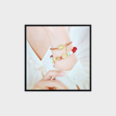 صفحه نمایش 29.4 اینچی مربعی با روشنایی بالا TFT پشتیبانی از سفارشی سازی Android 2+32G