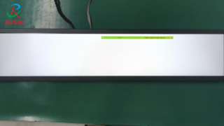 صفحه نمایش LCD نوع نوار 23.9 اینچی 1920*360 LVDS صفحه نمایش ال سی دی نوار 500 نیت